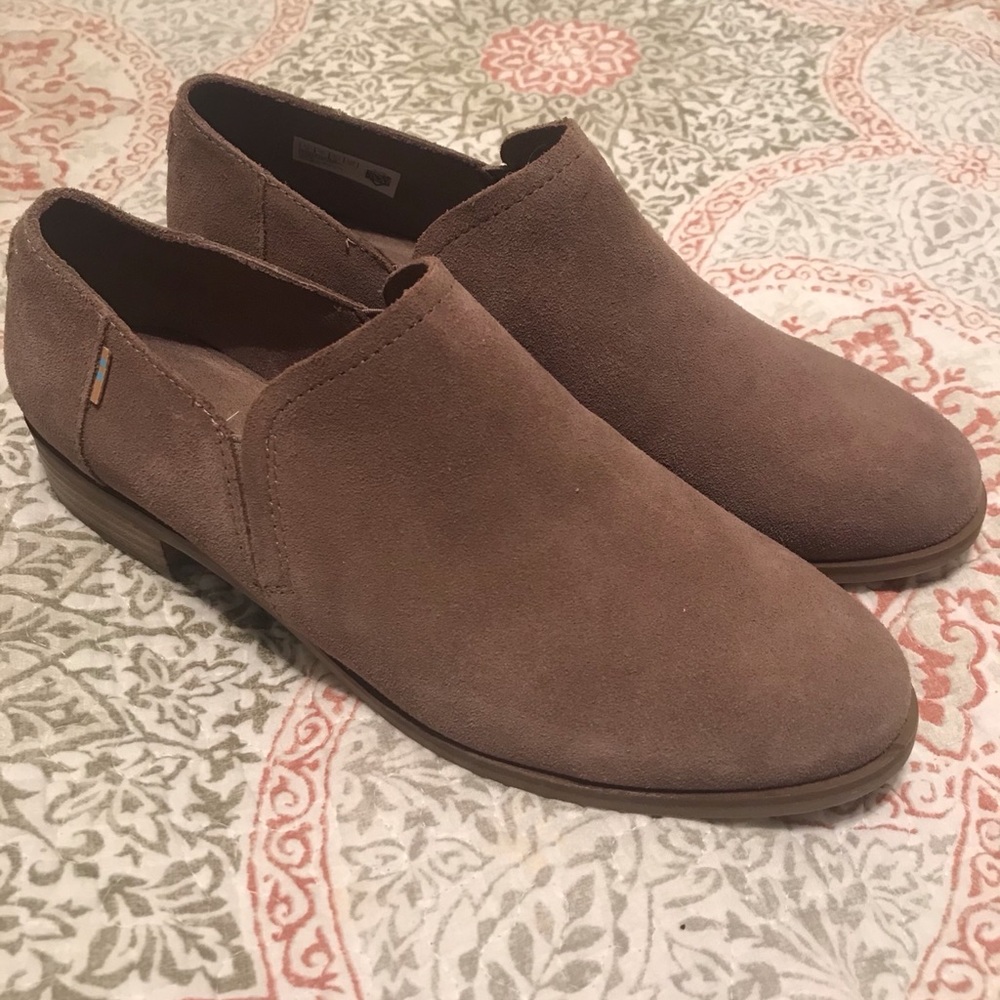 TOMS Shaye Low shoe in taupe gray